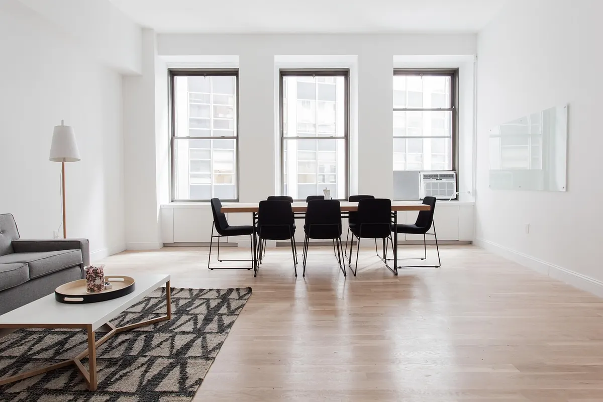 How to Furnish a One-Bedroom Glade Court Apartment Without Cluttering It